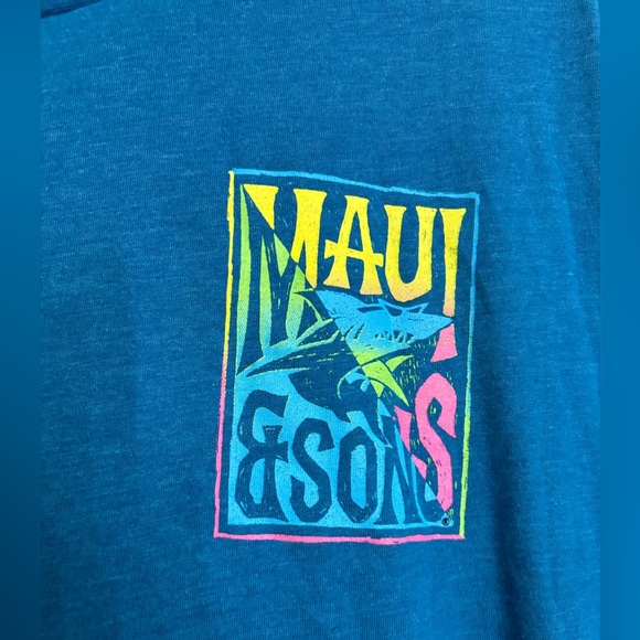 Maui and Sons T-Shirt - Picture 2 of 4